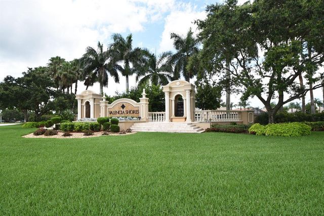 7873 Royal Lace Terrace, Lake Worth, FL 33467
