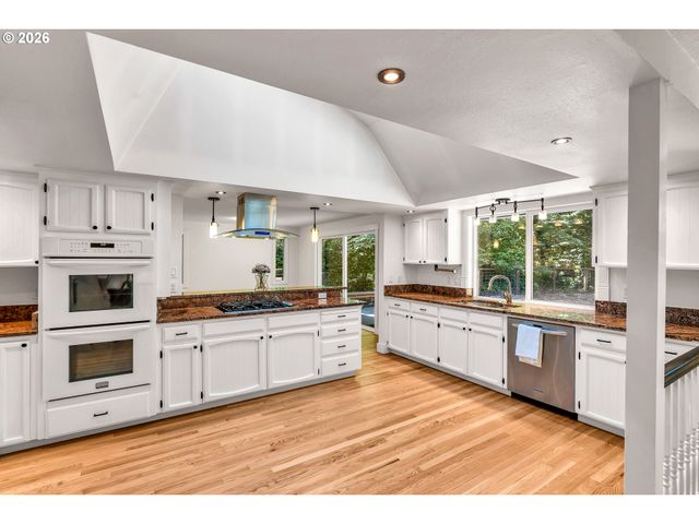 2785 ARBOR Dr, West Linn, OR 97068