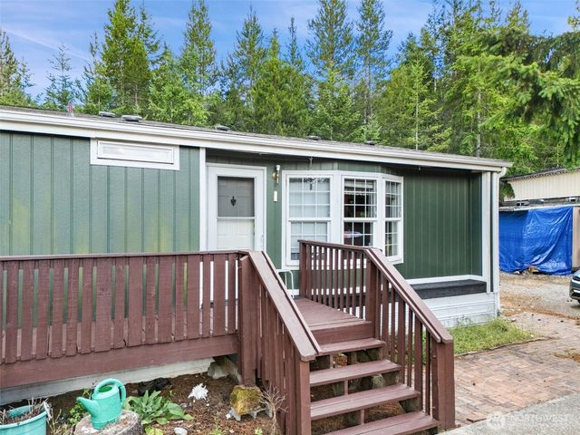 60 E Crimson Peak Road, Belfair, WA 98528