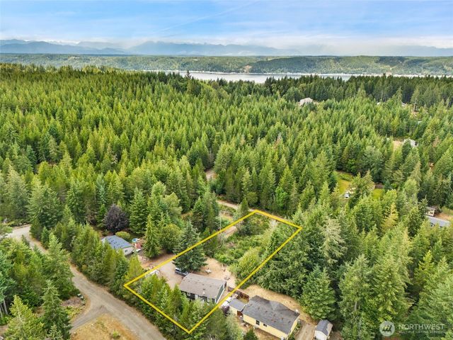 60 E Crimson Peak Road, Belfair, WA 98528