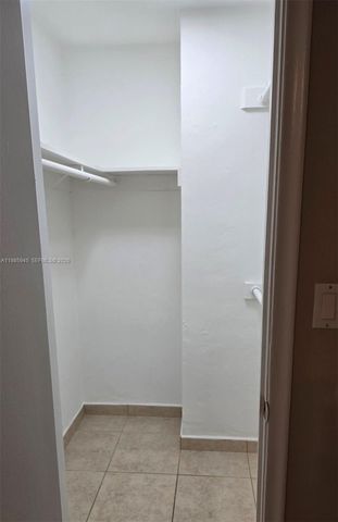 8701 SW 141st St B2, Palmetto Bay, FL 33176