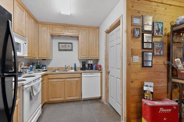 4505 County Road 805f, Cleburne, TX 76031