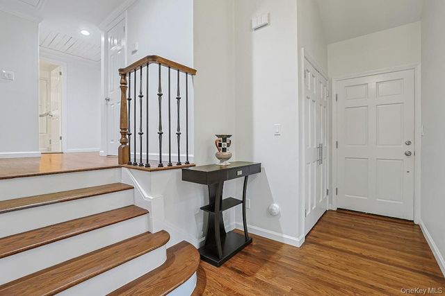 305 Stratton Road, New Rochelle, NY 10804