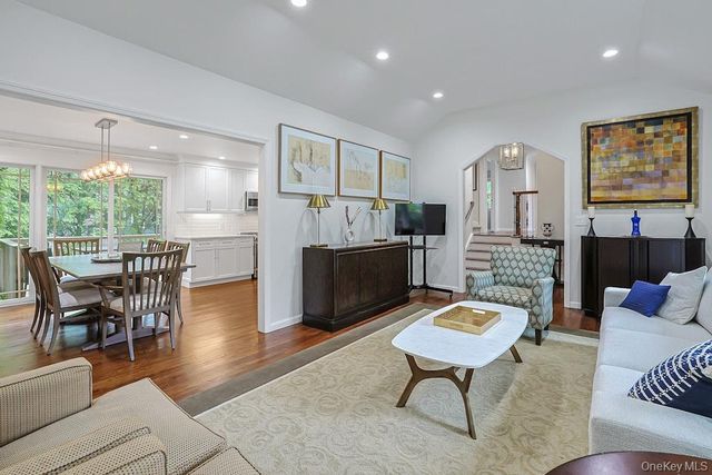 305 Stratton Road, New Rochelle, NY 10804