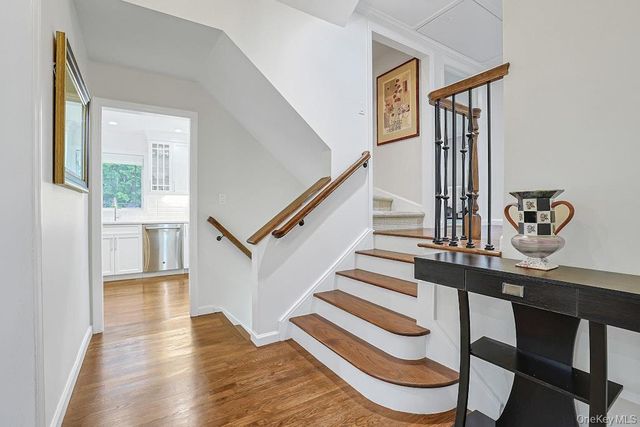 305 Stratton Road, New Rochelle, NY 10804