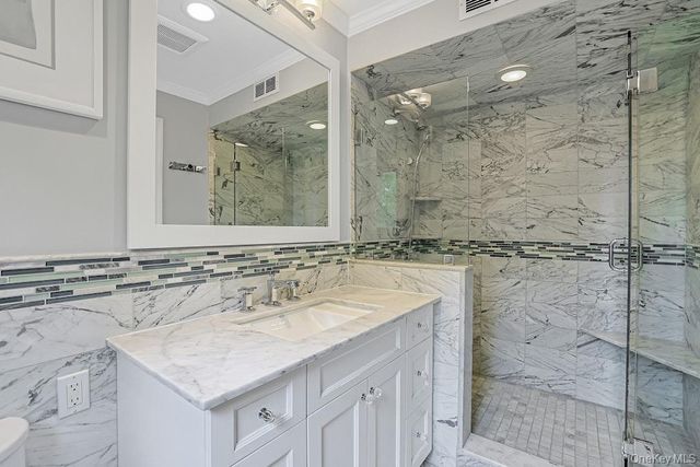 305 Stratton Road, New Rochelle, NY 10804