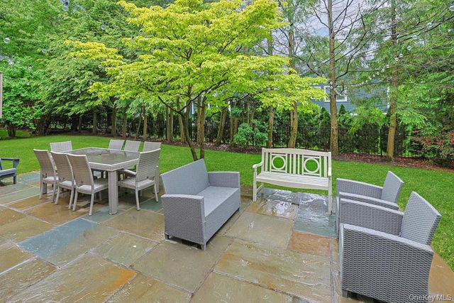 305 Stratton Road, New Rochelle, NY 10804