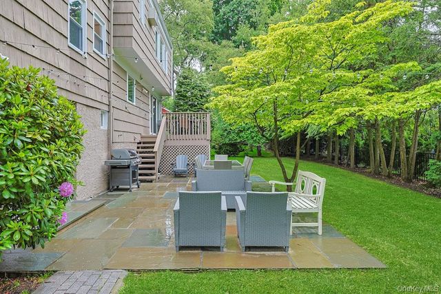 305 Stratton Road, New Rochelle, NY 10804