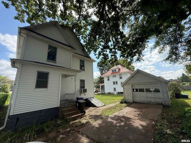 2528 FARNAM Street, Davenport, IA 52803