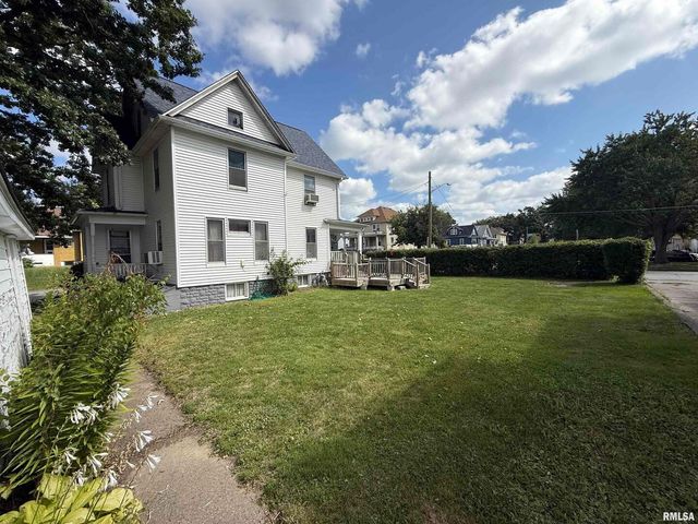 2528 FARNAM Street, Davenport, IA 52803