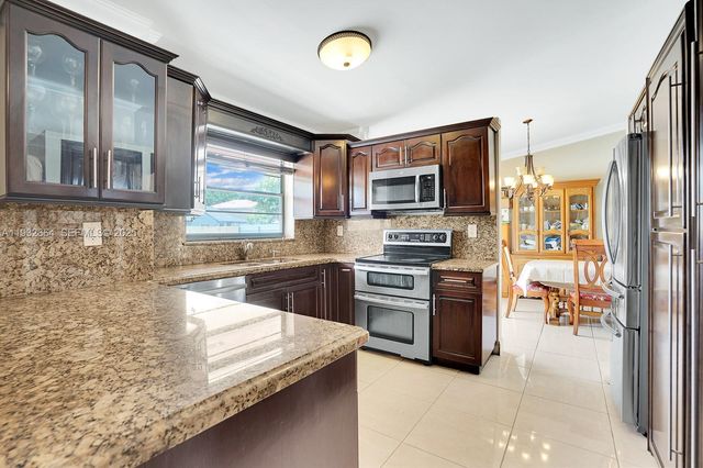 10290 SW 145th Pl, Miami, FL 33186