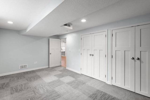 6045 Oakland Avenue, Minneapolis, MN 55417