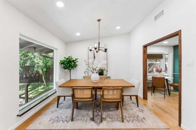 1425 Oates Drive, Dallas, TX 75228