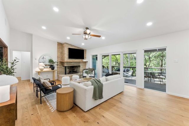 1425 Oates Drive, Dallas, TX 75228