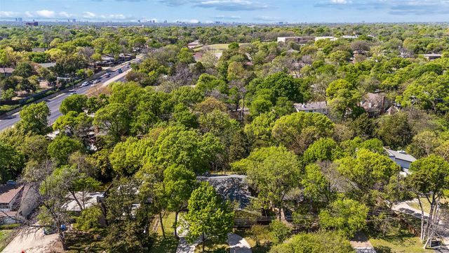 1425 Oates Drive, Dallas, TX 75228