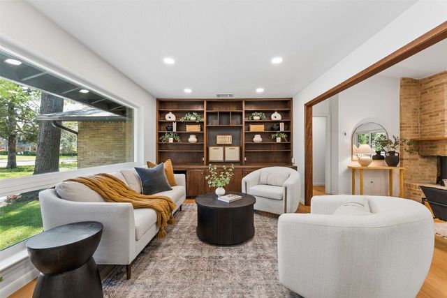 1425 Oates Drive, Dallas, TX 75228