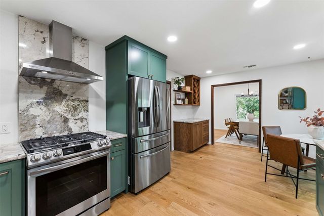 1425 Oates Drive, Dallas, TX 75228