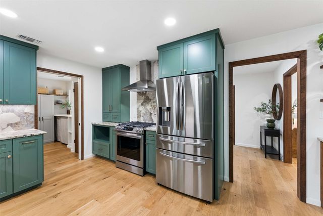 1425 Oates Drive, Dallas, TX 75228