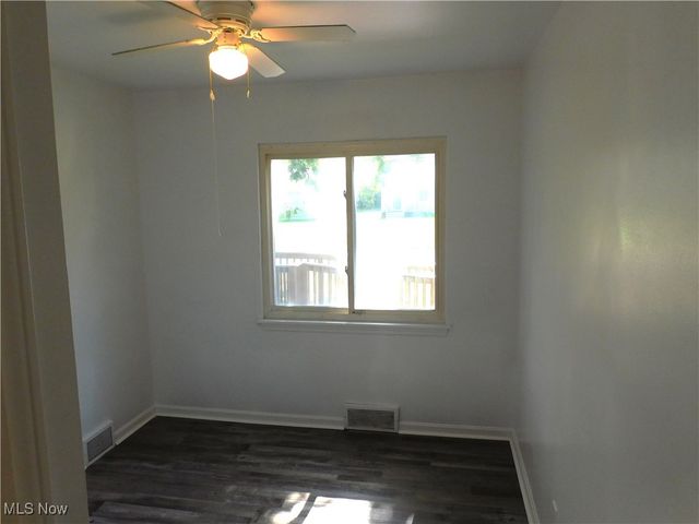 3210 Quentin Drive, Youngstown, OH 44511