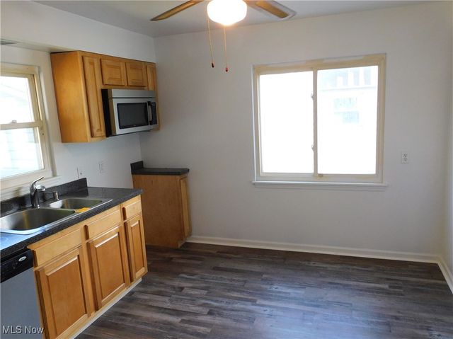 3210 Quentin Drive, Youngstown, OH 44511