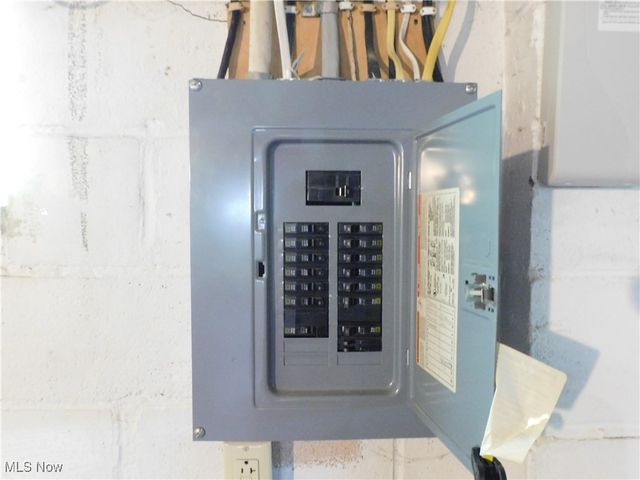 3210 Quentin Drive, Youngstown, OH 44511