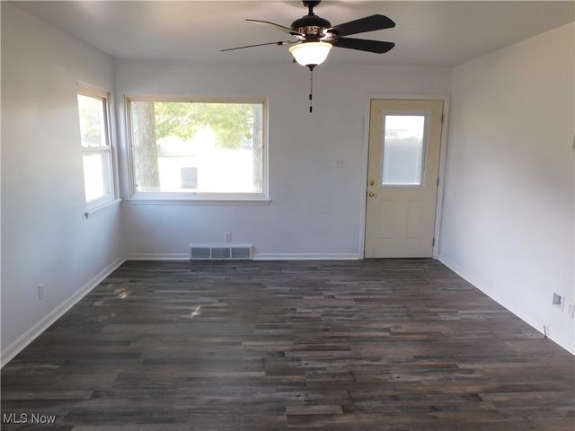 3210 Quentin Drive, Youngstown, OH 44511