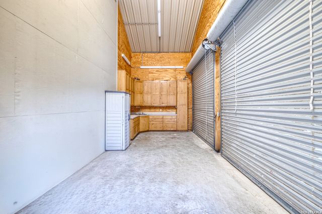 190 Fm 2748, Concan, TX 78838