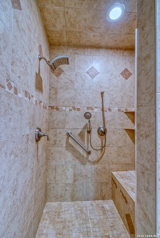 190 Fm 2748, Concan, TX 78838