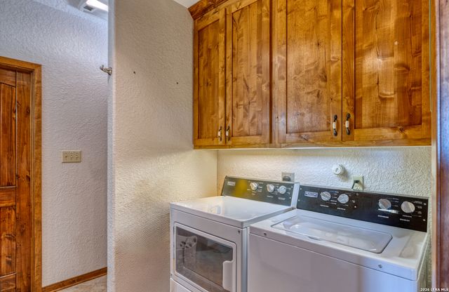 190 Fm 2748, Concan, TX 78838