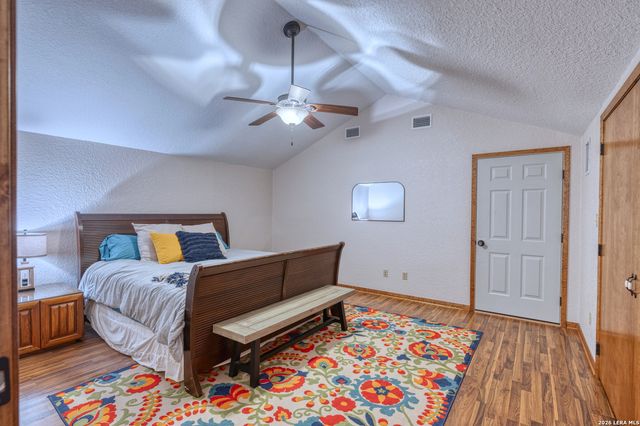 190 Fm 2748, Concan, TX 78838