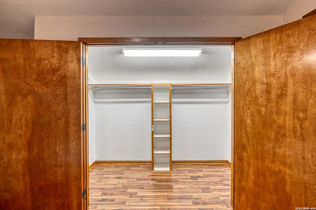 190 Fm 2748, Concan, TX 78838