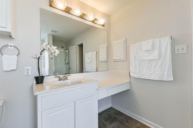 3711 Norwood Glen Lane, Friendswood, TX 77546