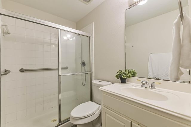 3711 Norwood Glen Lane, Friendswood, TX 77546