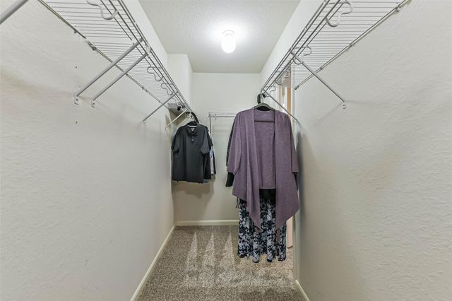 3711 Norwood Glen Lane, Friendswood, TX 77546