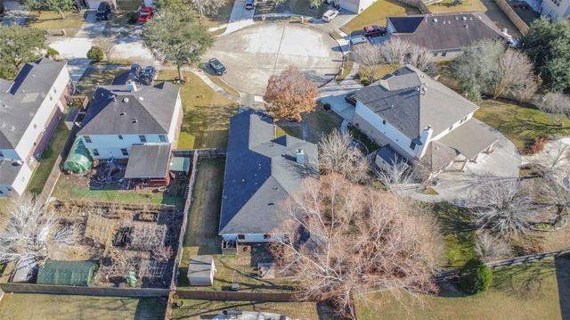 3711 Norwood Glen Lane, Friendswood, TX 77546