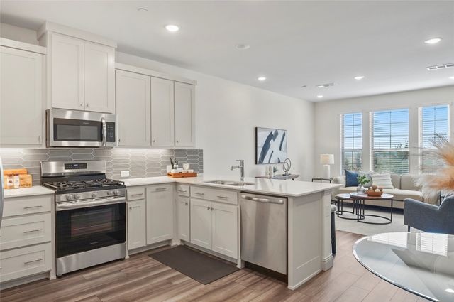 320 Parkside Drive, Argyle, TX 76226