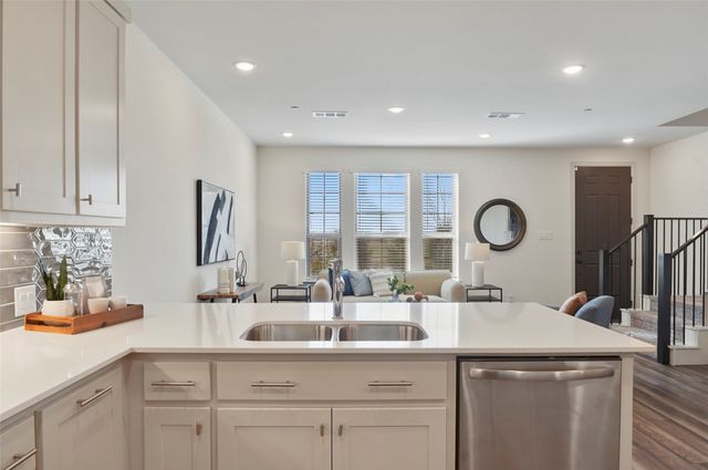 320 Parkside Drive, Argyle, TX 76226