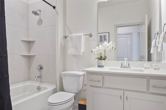 320 Parkside Drive, Argyle, TX 76226