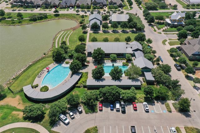 320 Parkside Drive, Argyle, TX 76226