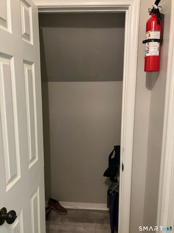 29 Highview Street, Waterbury, CT 06708