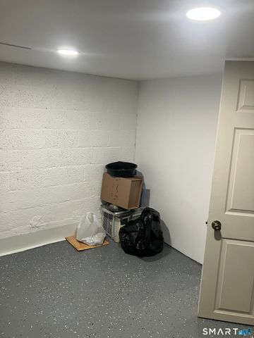 29 Highview Street, Waterbury, CT 06708