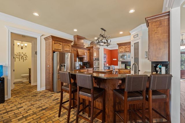 4 Bristol, Hattiesburg, MS 39402