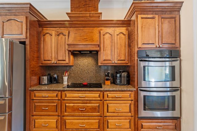 4 Bristol, Hattiesburg, MS 39402