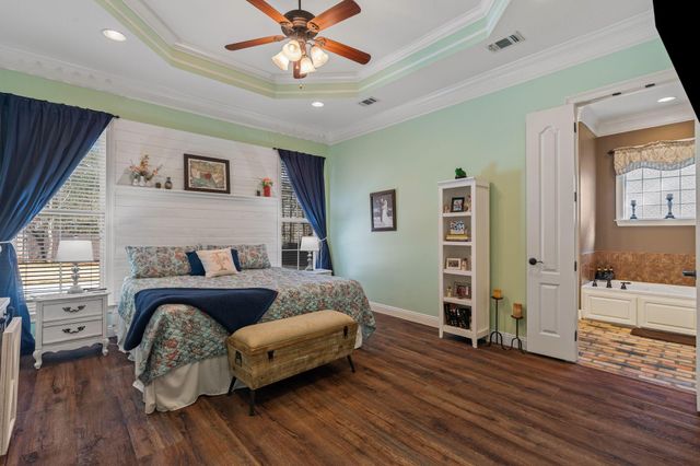 4 Bristol, Hattiesburg, MS 39402