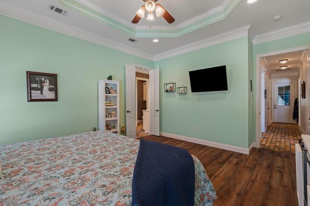 4 Bristol, Hattiesburg, MS 39402