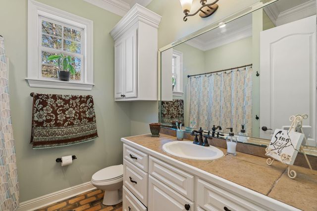 4 Bristol, Hattiesburg, MS 39402