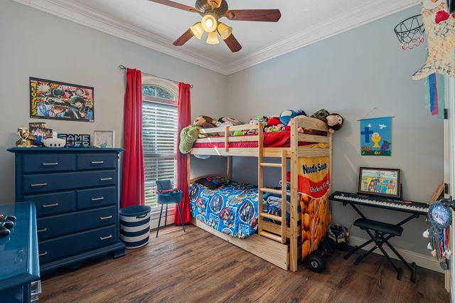 4 Bristol, Hattiesburg, MS 39402