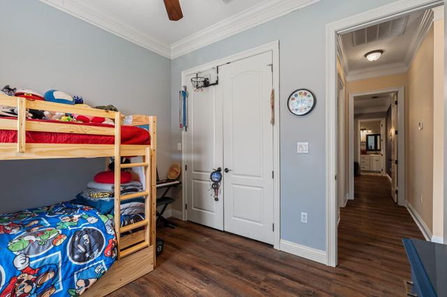 4 Bristol, Hattiesburg, MS 39402