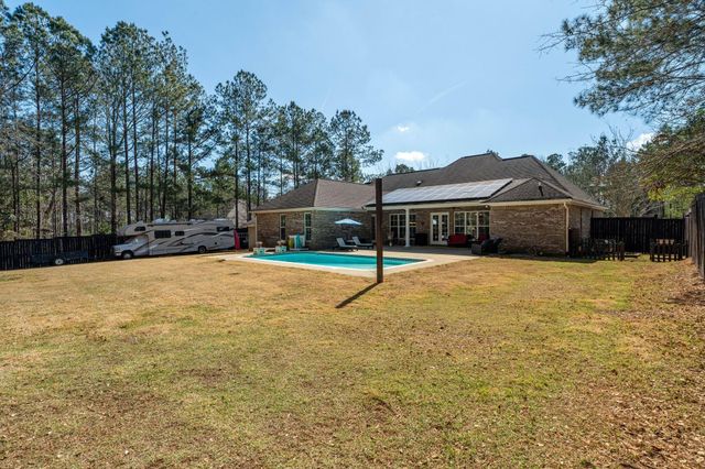 4 Bristol, Hattiesburg, MS 39402