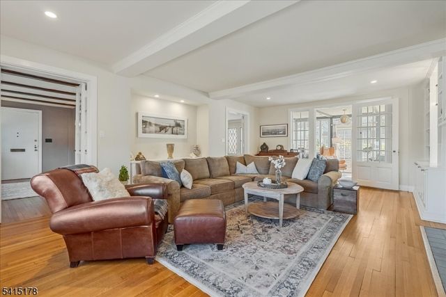 51 Afterglow Ave, Verona Twp., NJ 07044